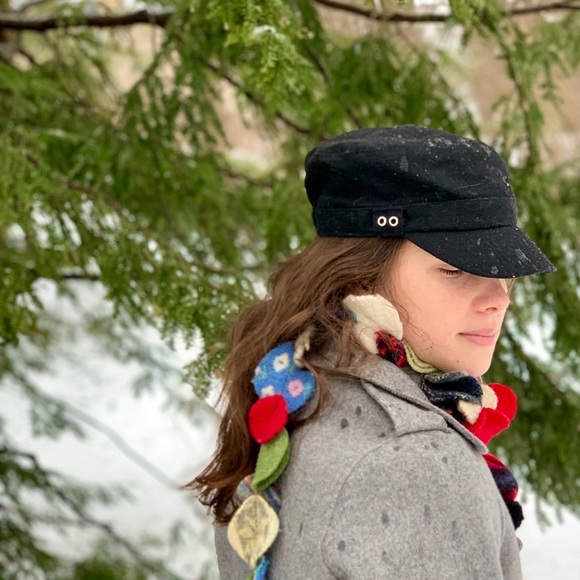 Profile Picture of Lisa Noland (@kandlnoland) on Poshmark