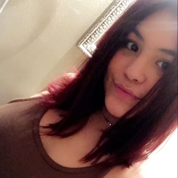 Profile Picture of Astrid Ortiz (@sastrid71) on Poshmark