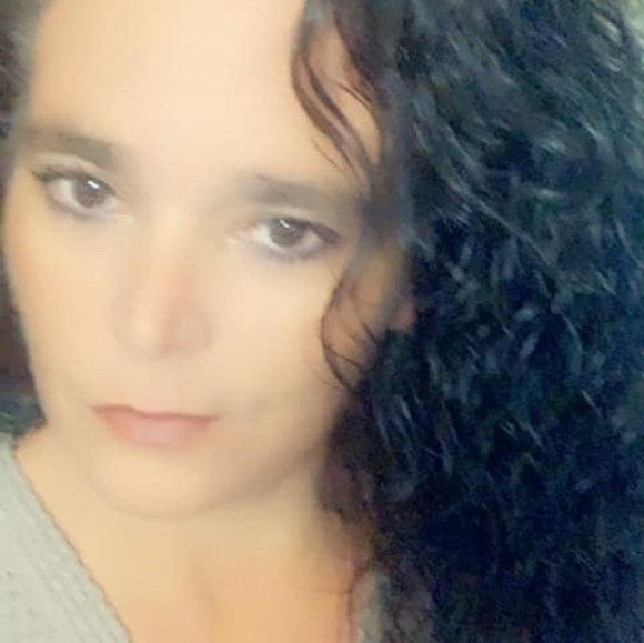 Profile Picture of Melanie Rasmussen (@gmcgirl77) on Poshmark