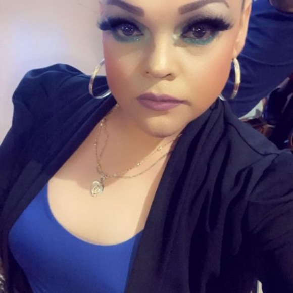 Profile Picture of Alexia Bugarini (@gbugarini87) on Poshmark