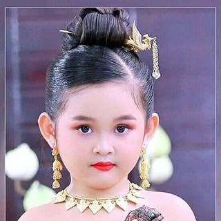 Profile Picture of Lisa Dhara (@lisa.dhara.39) on Facebook