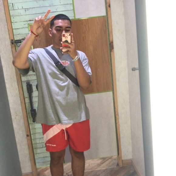 Profile Picture of Bryan Olvera (@bryolvera) on Poshmark