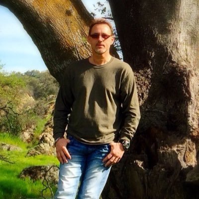 Profile Picture of Michael Haeflinger (@Haeflingermb) on Twitter