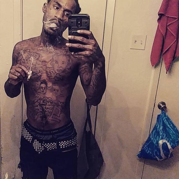 Profile Picture of Seven Shabazz (@sevenshabazz) on Poshmark