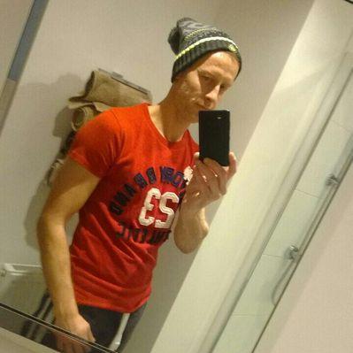 Profile Picture of Dave Hammett (@4ad438249f41488) on Twitter