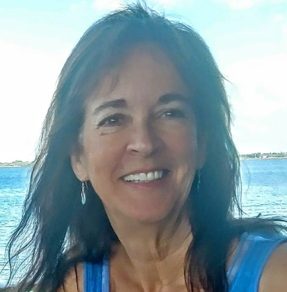 Profile Picture of Sue Brege (@sbappraiser) on Poshmark