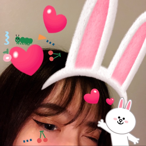 Profile Picture of W en xin Qi (@wenxqi) on Poshmark