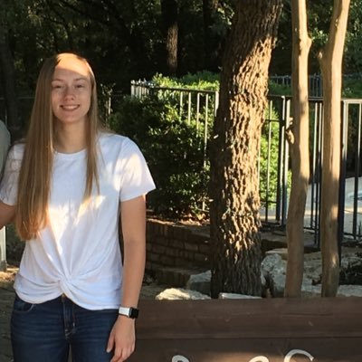 Profile Picture of Hailey Daniels (@haileydaniels24) on Twitter