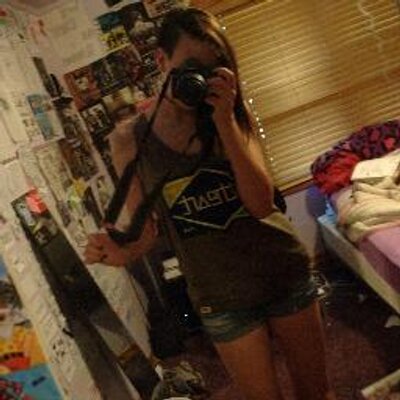 Profile Picture of Leah Koehler (@diiscouraged) on Twitter