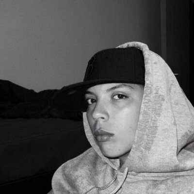 Profile Picture of Jay (@JodiSharp21) on Twitter
