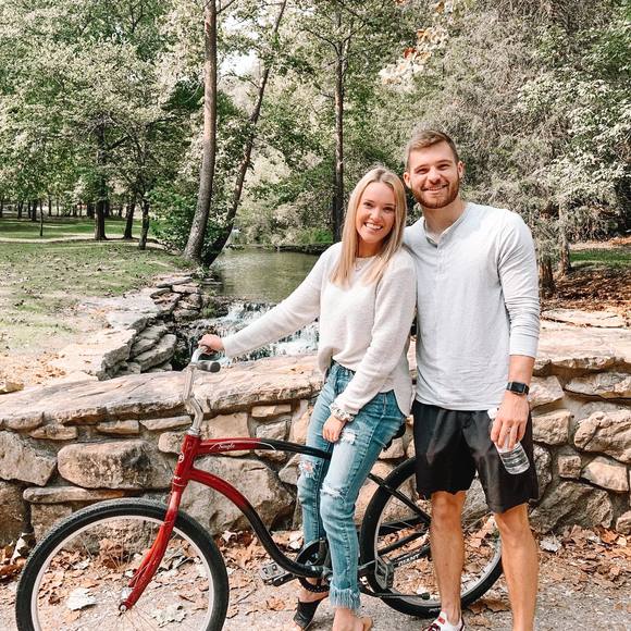 Profile Picture of Emily Fengel (@efengel) on Poshmark