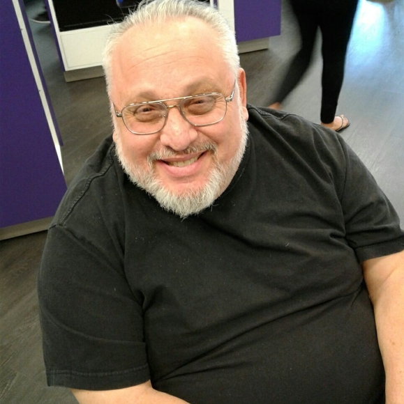 Profile Picture of David Cole (@davidcole40859) on Poshmark