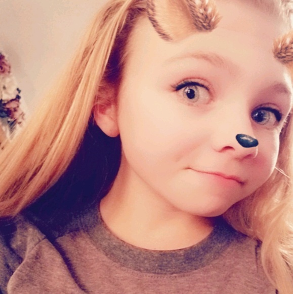 Profile Picture of Brianna Bishop (@bbishop111) on Poshmark