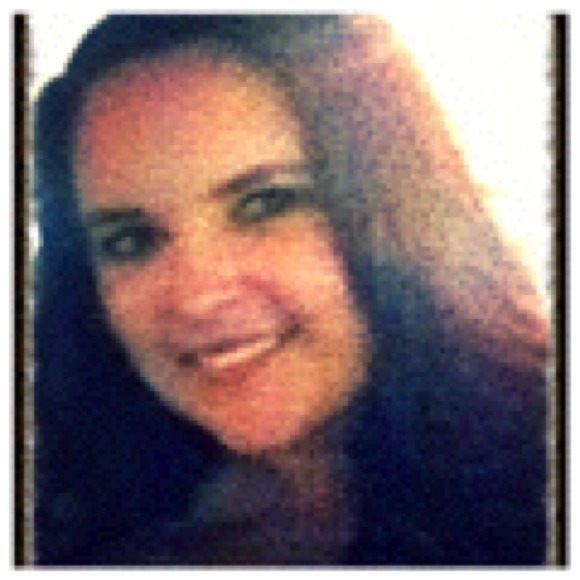 Profile Picture of Isabella Freeman (@bella_7592) on Poshmark