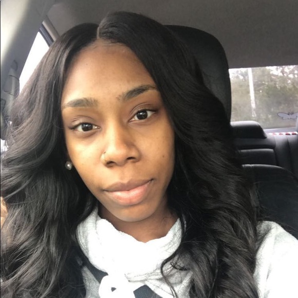 Profile Picture of Metra Mckinney (@itsmetra) on Poshmark