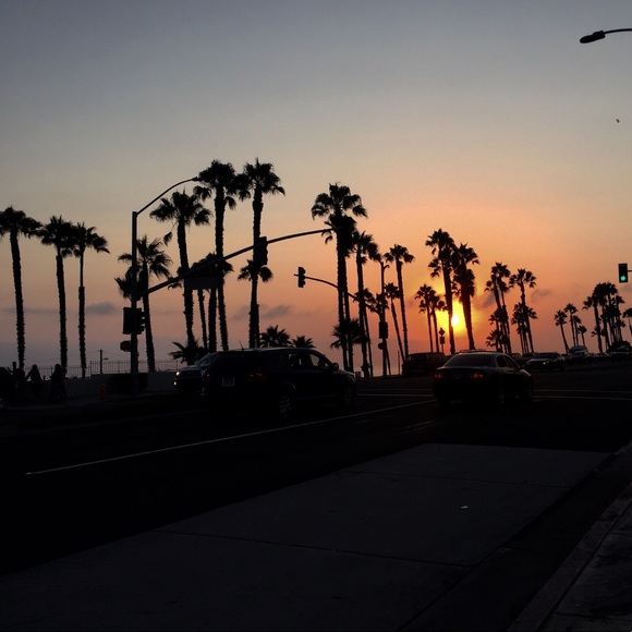 Profile Picture of Lila Hotwagner (@lilahotwagner) on Poshmark