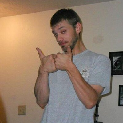 Profile Picture of Tom Perry-Hinds (@TruckerTomPH) on Twitter