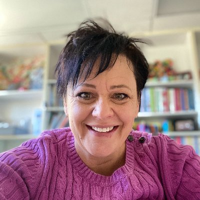 Profile Picture of Kelli Barker (@KelliBa19384726) on Twitter