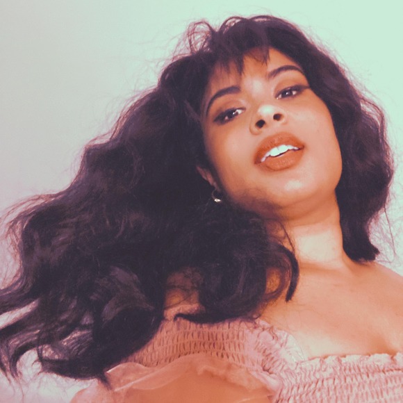 Paige Gill - Poshmark Profile Picture of Paige Gill (@paigegill118) on Poshmark