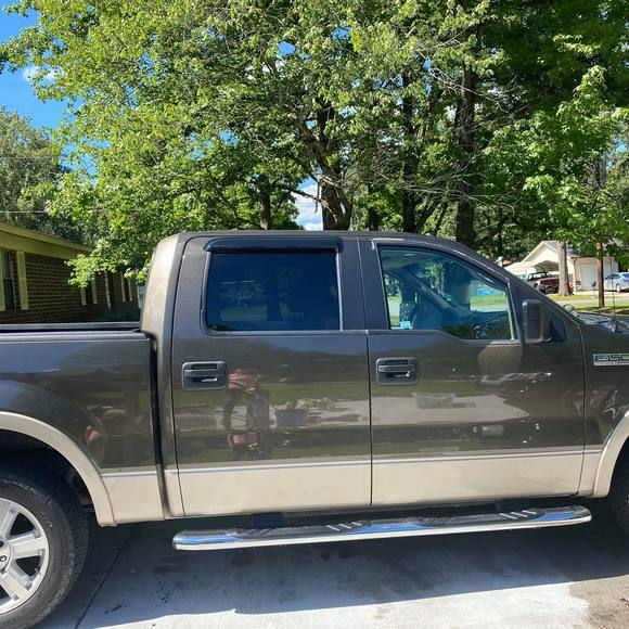 Profile Picture of Lilliam Toruno (@lilliamtoruno) on Poshmark