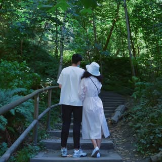 Profile Picture of Julia Zhang (@zhang_julia) on Instagram