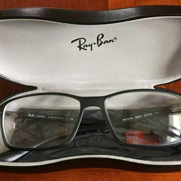 Profile Picture of Tina Lockett (@yasin6) on Poshmark