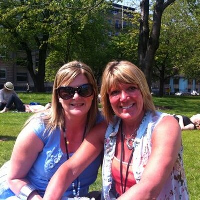 Profile Picture of Sandy Hiddleston (@SHiddleston7) on Twitter