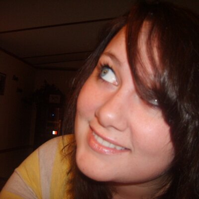 Profile Picture of Amber Holbert (@AmberNicole70) on Twitter