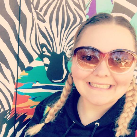 Profile Picture of Anne Carver (@marissajess) on Poshmark