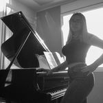 Ylenia D'Introno - Instagram Profile Picture of Ylenia D'Introno (@yleniadintronopianist) on Instagram