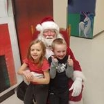 Profile Picture of Asher, Allie and Evelyn (@asher_allie) on Instagram