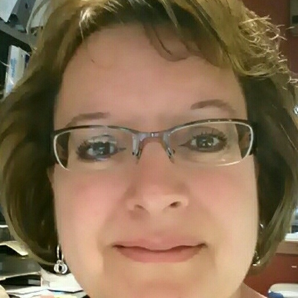 Profile Picture of Christine Vanderwyst (@cvandy708) on Poshmark