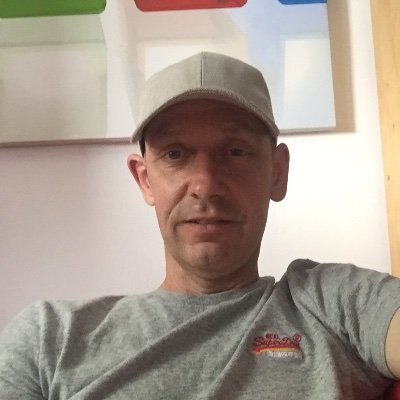 Profile Picture of Neil Crump (@NeilCrump2) on Twitter