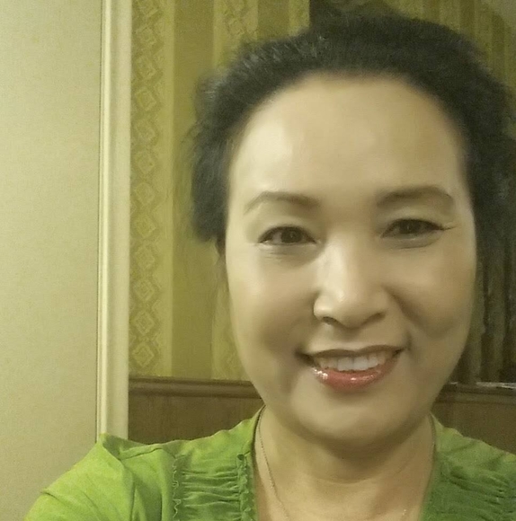 Profile Picture of Kyoung Kim (@viviankskim) on Poshmark