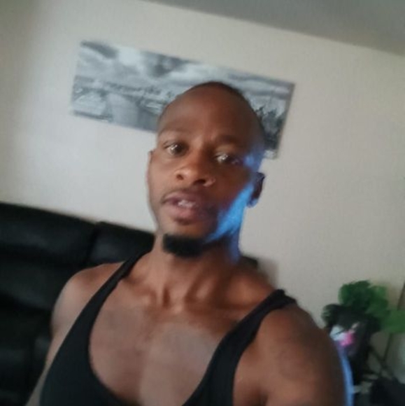 Profile Picture of Devonza Preston (@devonzapreston) on Poshmark