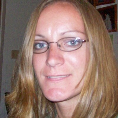 Profile Picture of Lisa Beth Drescher (@lisad1982) on Twitter