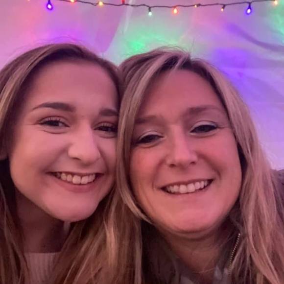 Profile Picture of Savannah Poole (@savannahpoole13) on Poshmark