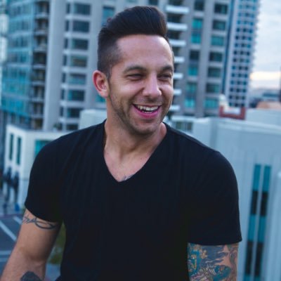 Profile Picture of Mike Delgado (@thelionshere) on Twitter