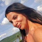 Profile Picture of Caroline Rousseau (@carolinerousseauu) on Instagram