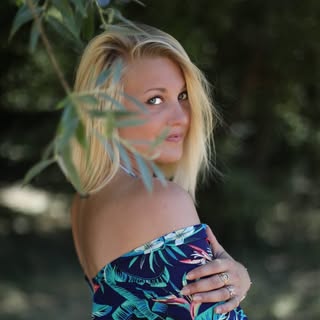 Profile Picture of Laure (@laure_eck) on Instagram