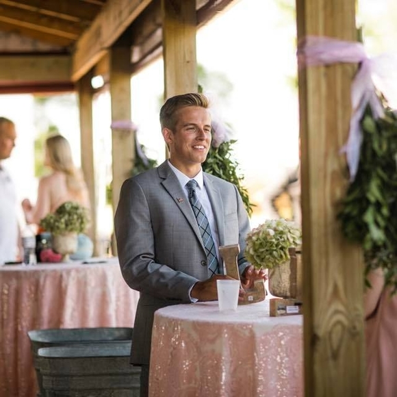 Profile Picture of Will Hannemann (@willhannemann) on Poshmark