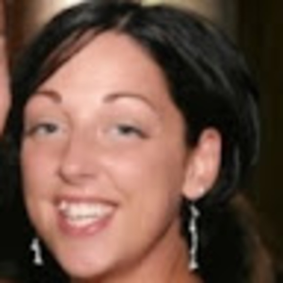 Profile Picture of Cassandra Gardner (@cassg528) on Poshmark