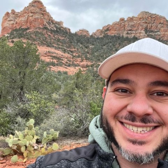 Profile Picture of Joe Locastro (@josephlocastro) on Poshmark