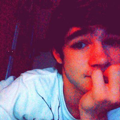 Profile Picture of Hunter Willett (@AnarchistPlease) on Twitter