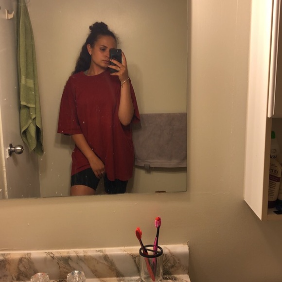Profile Picture of Amber Wise (@amberwise226) on Poshmark