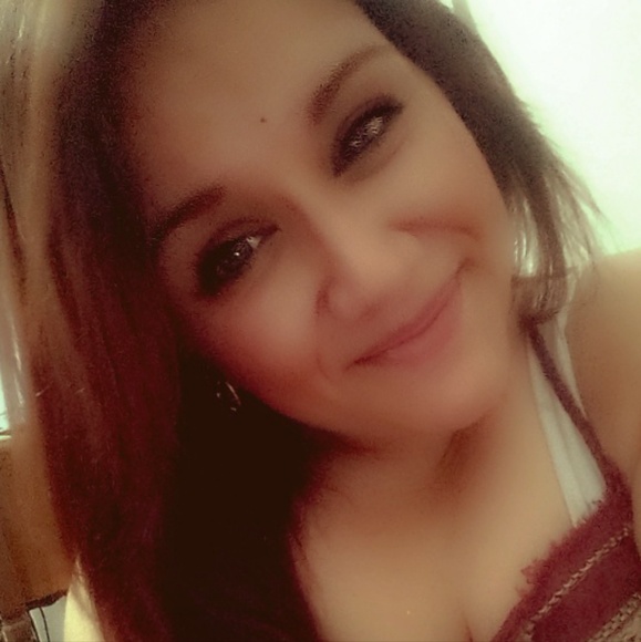 Profile Picture of Bryanna Ramirez (@bryannar295) on Poshmark