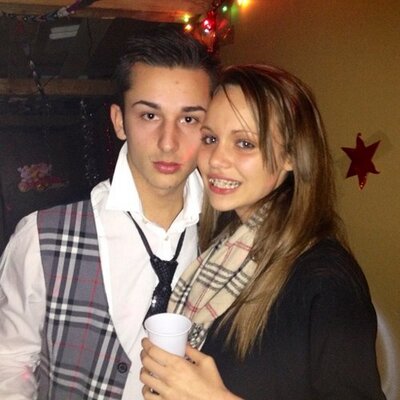 Profile Picture of Richard & Serena (@richardilboss) on Twitter