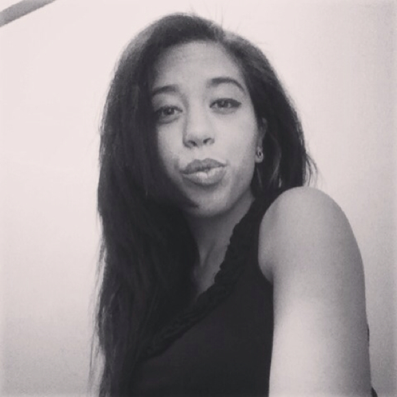 Lorissa Rosario - Poshmark Profile Picture of Lorissa Rosario (@caliocean) on Poshmark