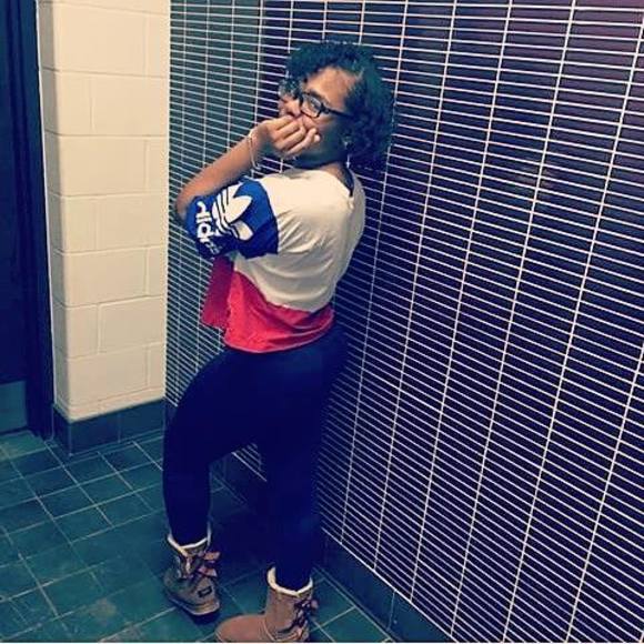 Profile Picture of Broza Broza (@ambroza) on Poshmark