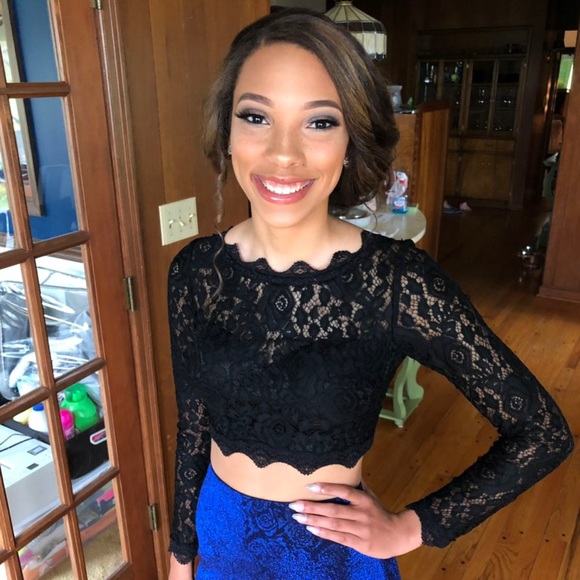 Profile Picture of Rhaelynn Hutzel (@20rhahut) on Poshmark